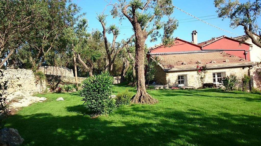 Case Di Campo Albenga Exteriör bild